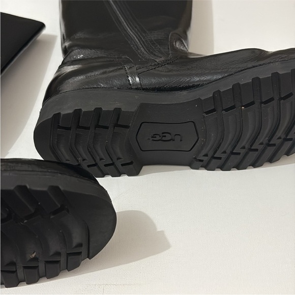 Ugg Girls Amilia Black Patent Leather Zip-Up Boots Size 4 - Picture 9 of 10